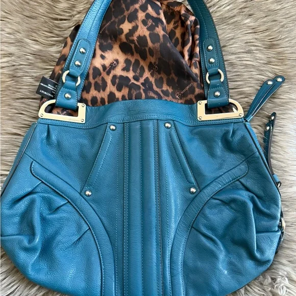 Like NEW - B. Makowsky Classic leather Bag - Reg $300 - Picture 11 of 15